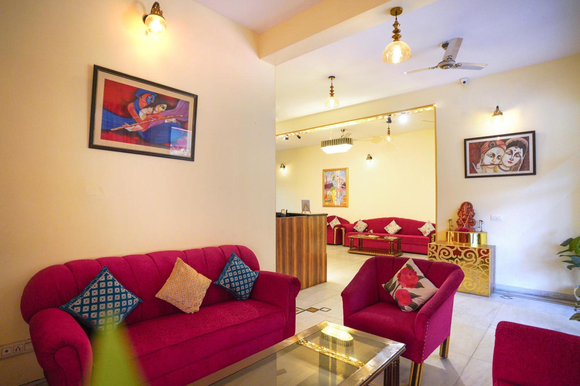 Hotel Neeraj Bhawan- Triveni Ghat Рішикеш Екстер'єр фото