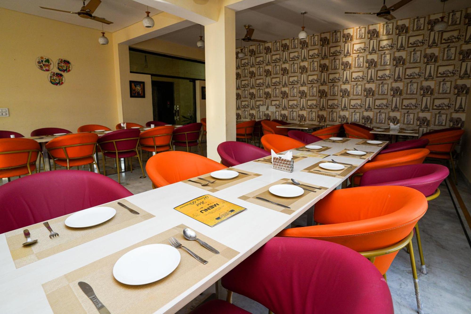 Hotel Neeraj Bhawan- Triveni Ghat Рішикеш Екстер'єр фото