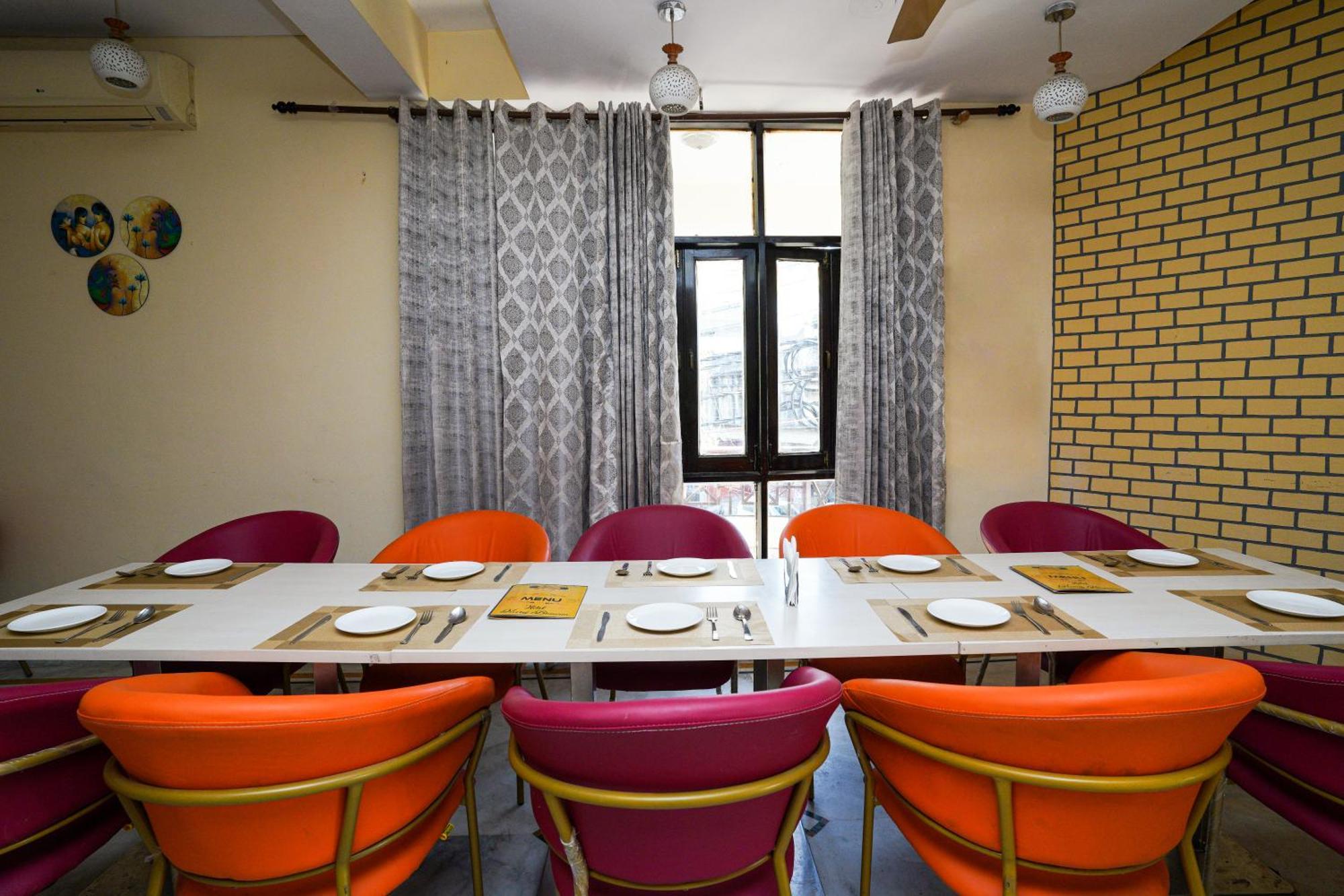 Hotel Neeraj Bhawan- Triveni Ghat Рішикеш Екстер'єр фото